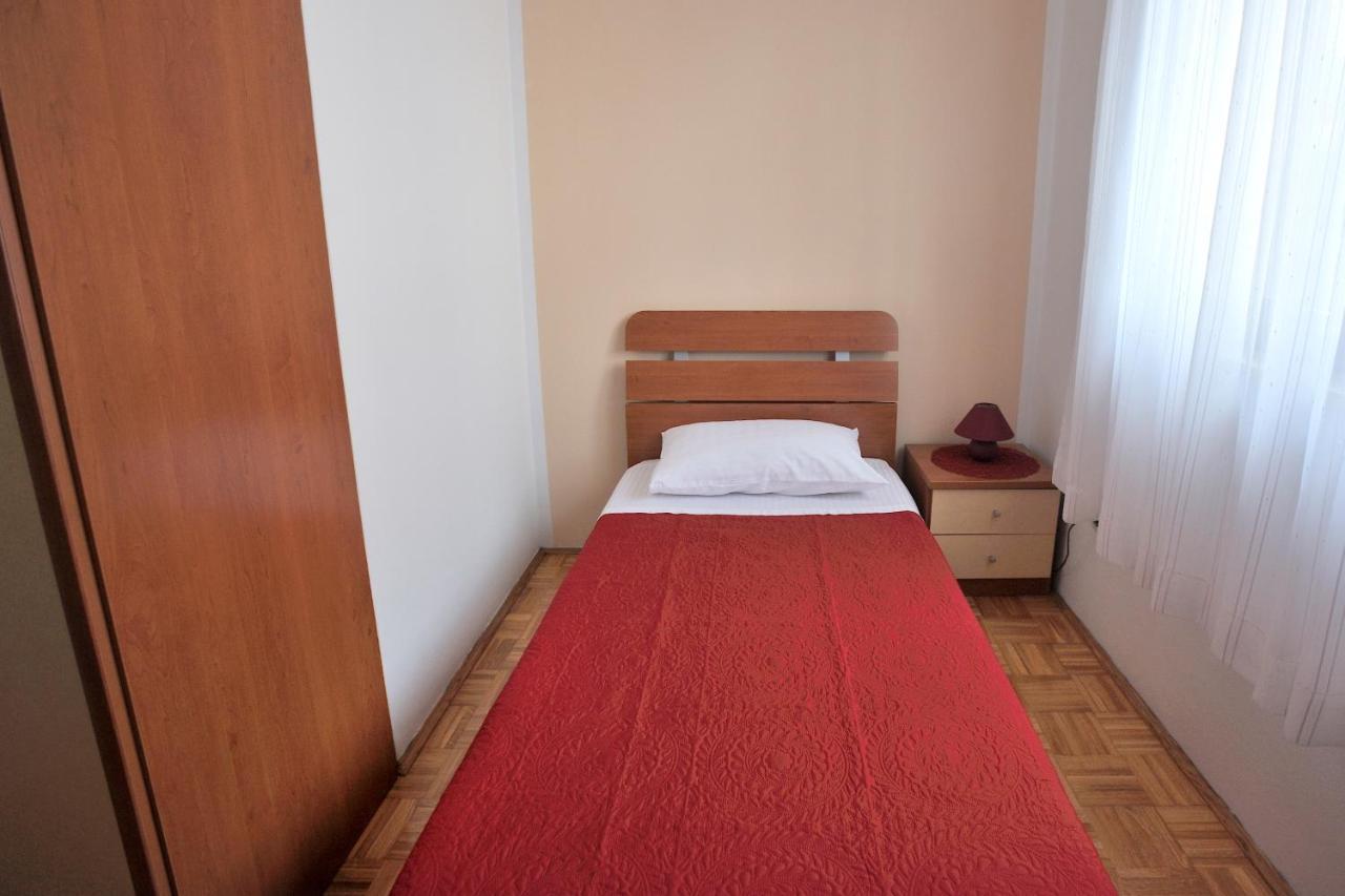 Apartment Vinja Porec - Privat Garden - Whirlpool Exterior photo
