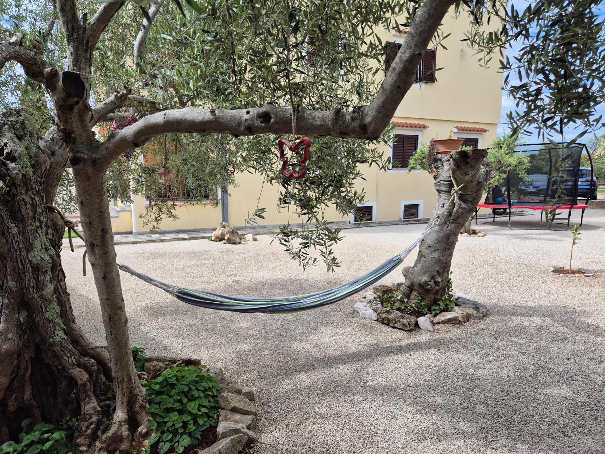 Apartment Vinja Porec - Privat Garden - Whirlpool Exterior photo