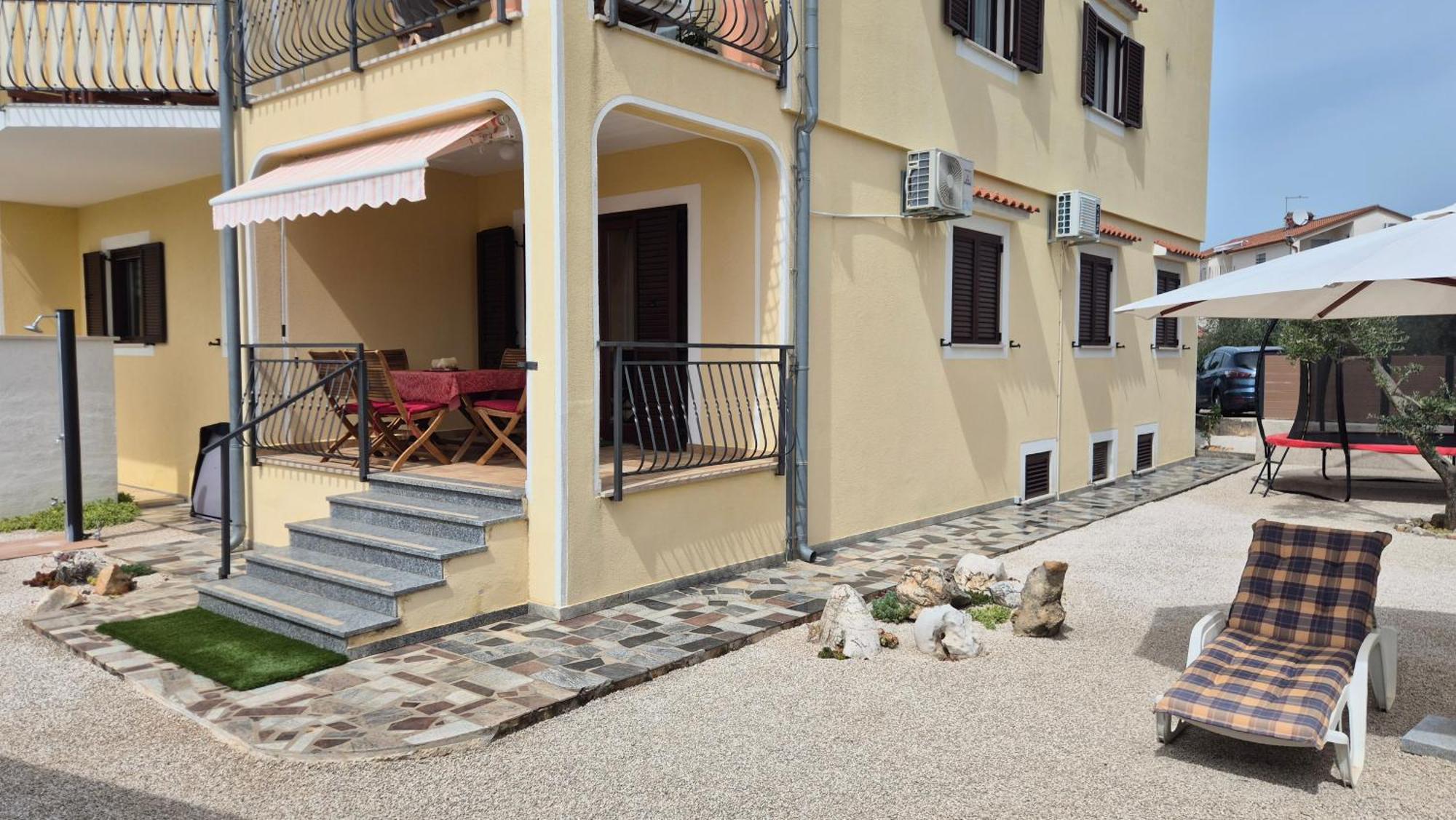 Apartment Vinja Porec - Privat Garden - Whirlpool Exterior photo